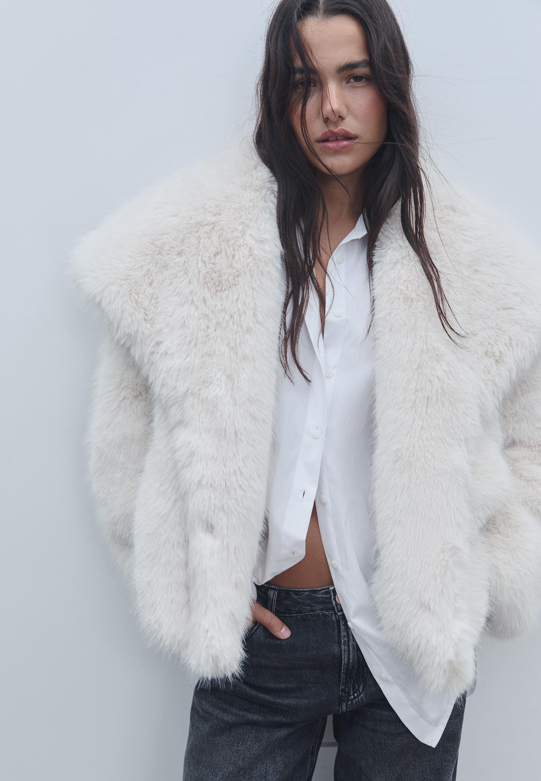 Short faux fur jacket