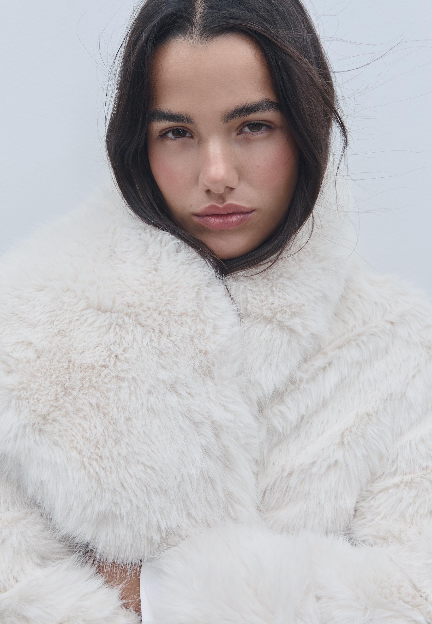 Short faux fur jacket