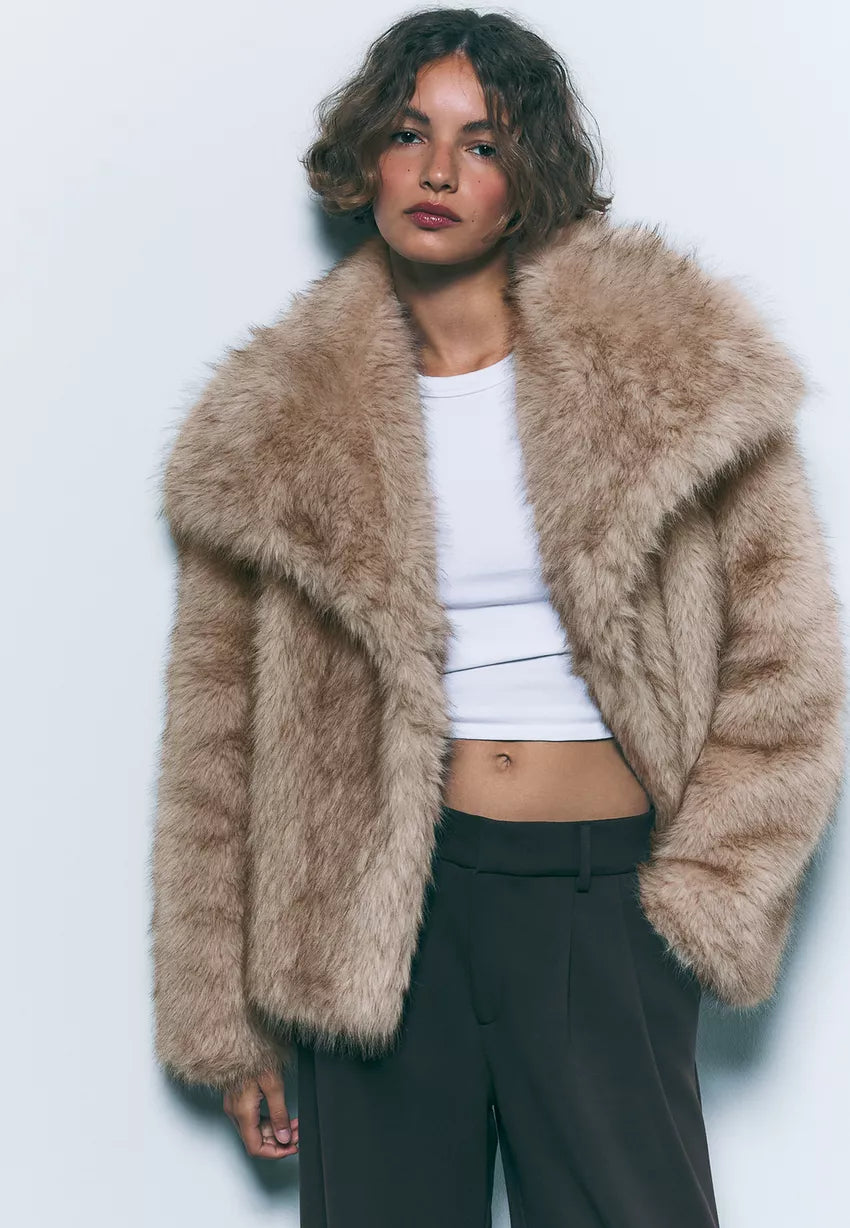 Short faux fur jacket