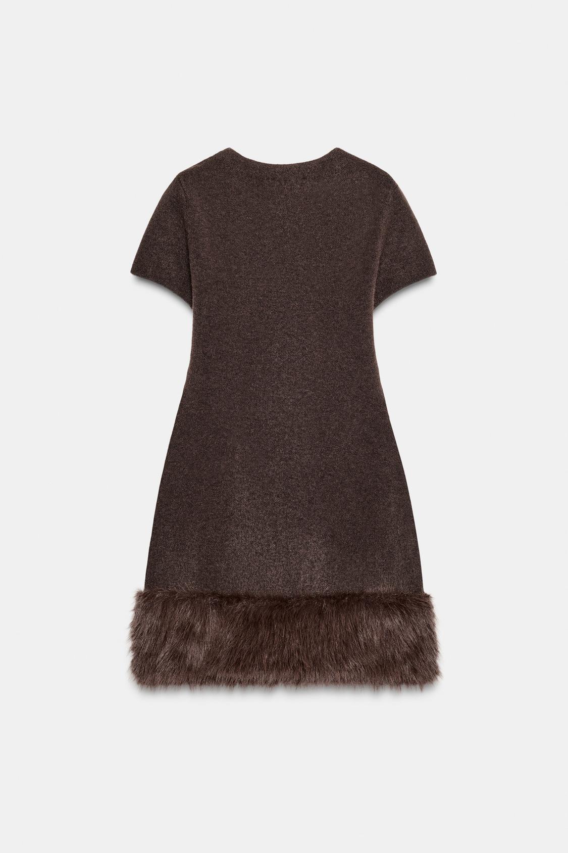 Combined knit dress with faux fur look