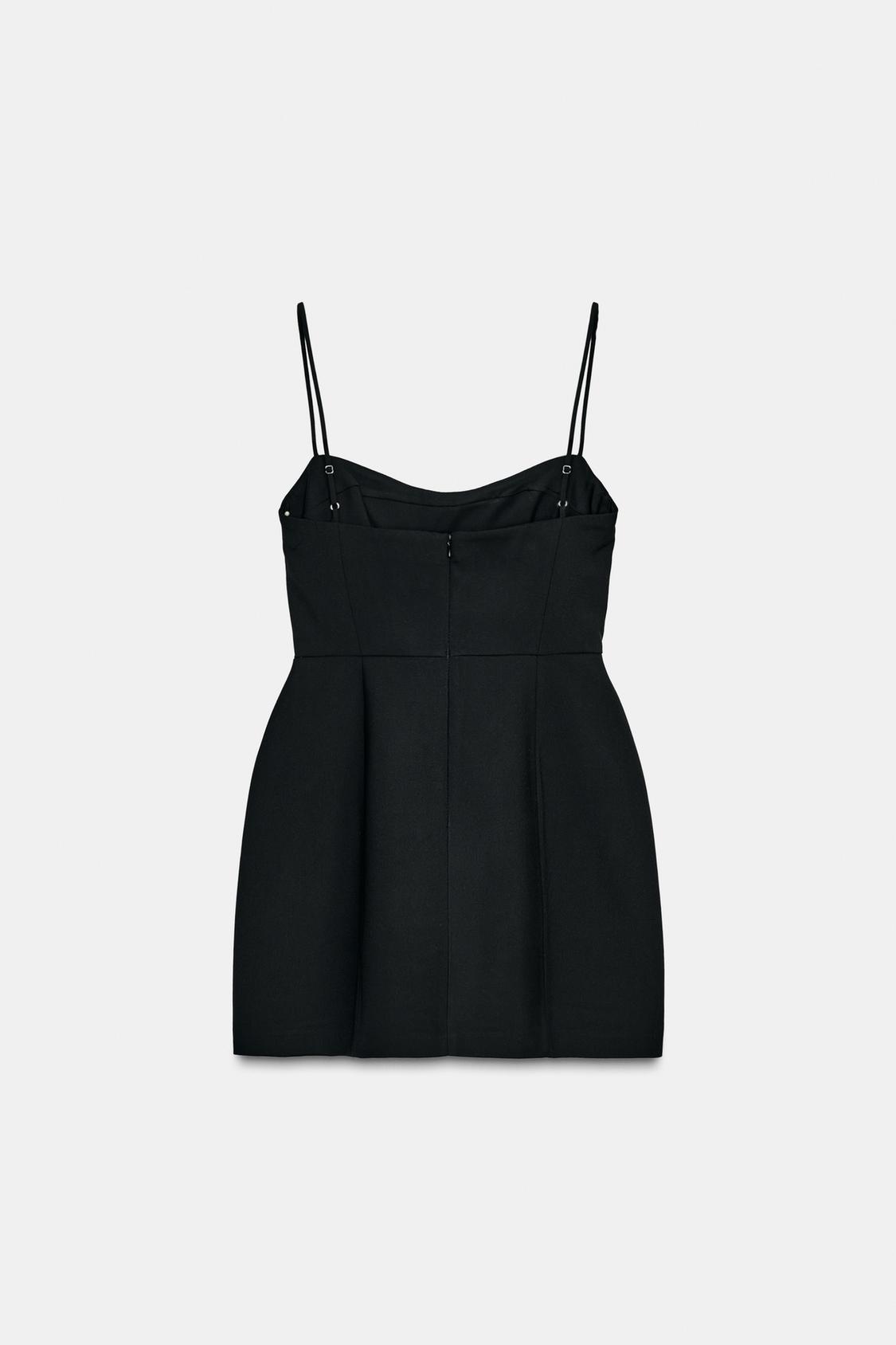Short dress with shoulder straps