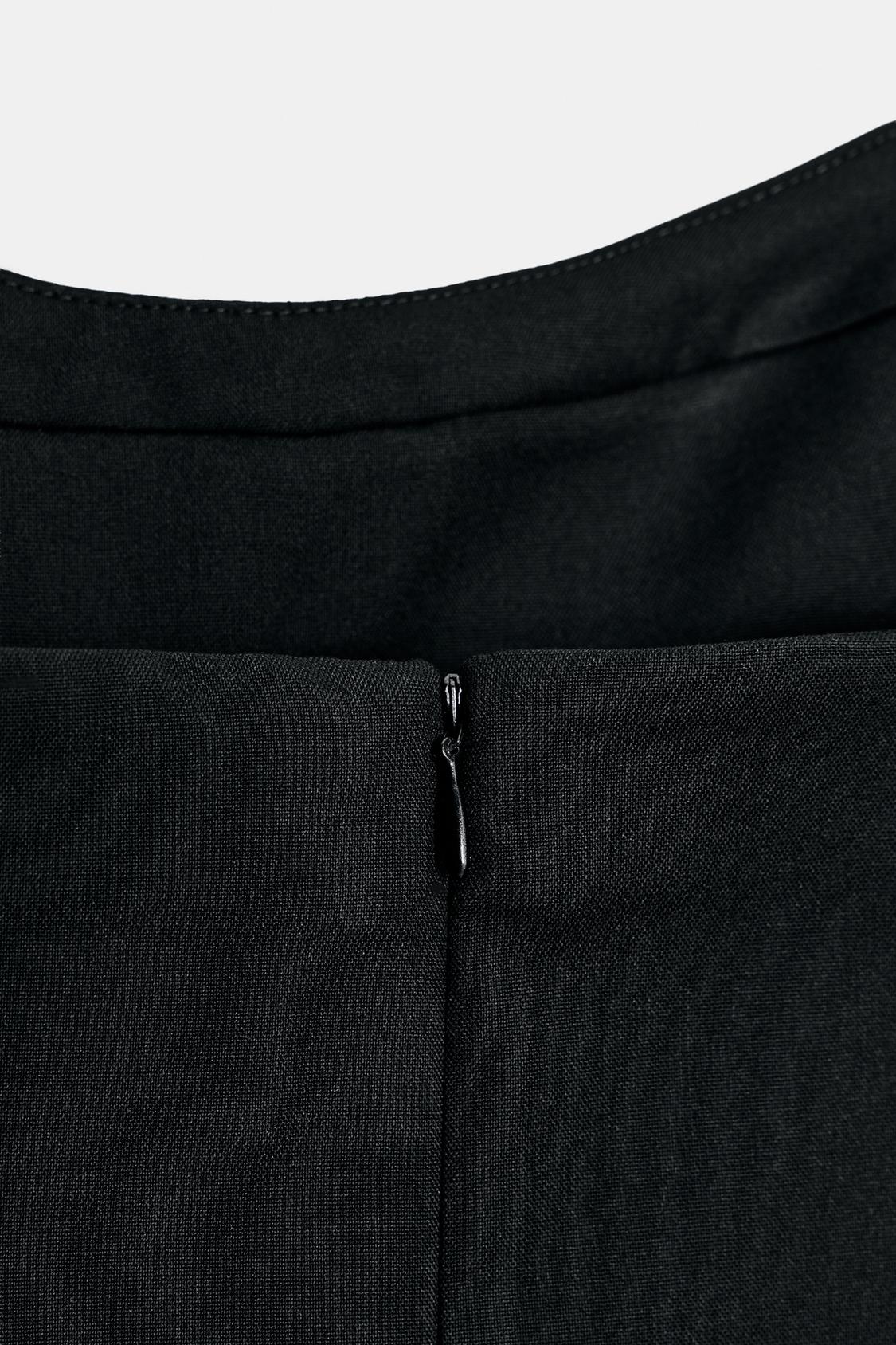 Short dress with shoulder straps