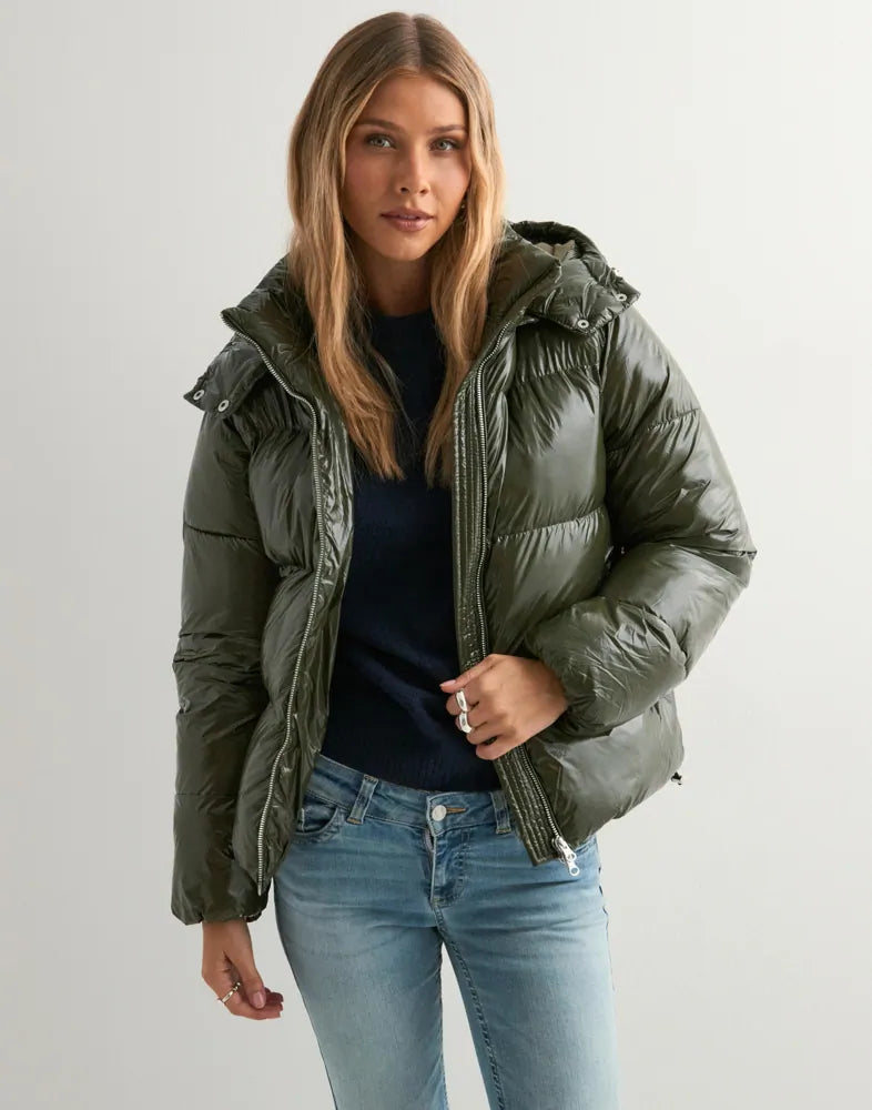 Nova | Everyday Shiny Puffer Jacket
