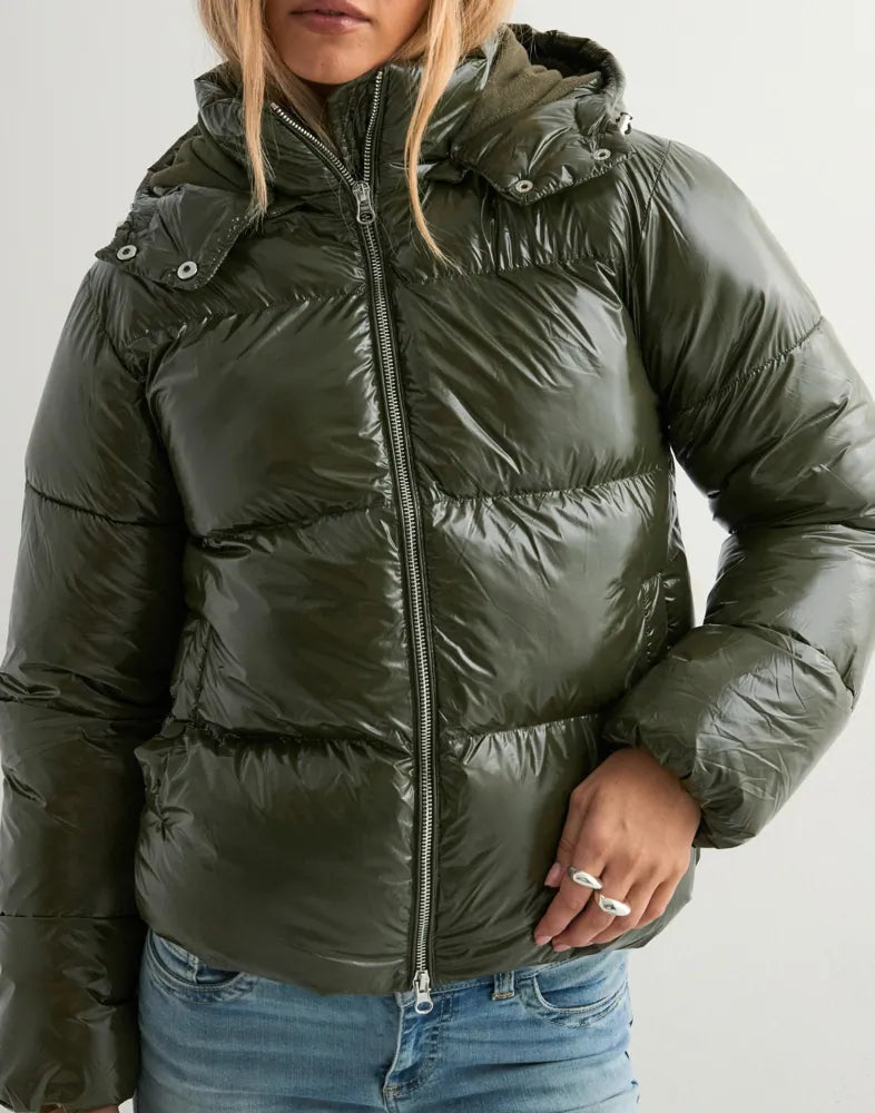 Nova | Everyday Shiny Puffer Jacket