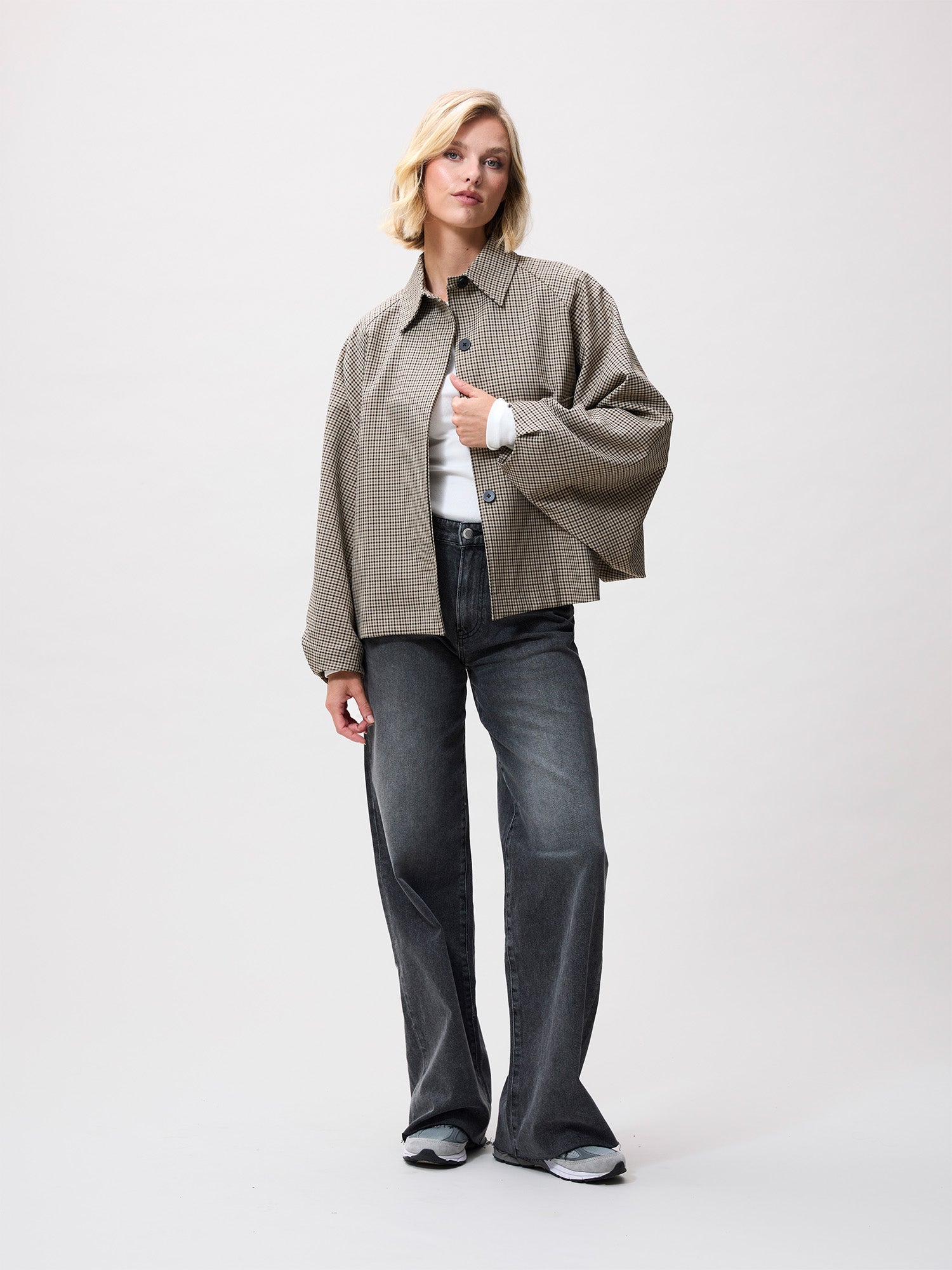 Check cape jacket