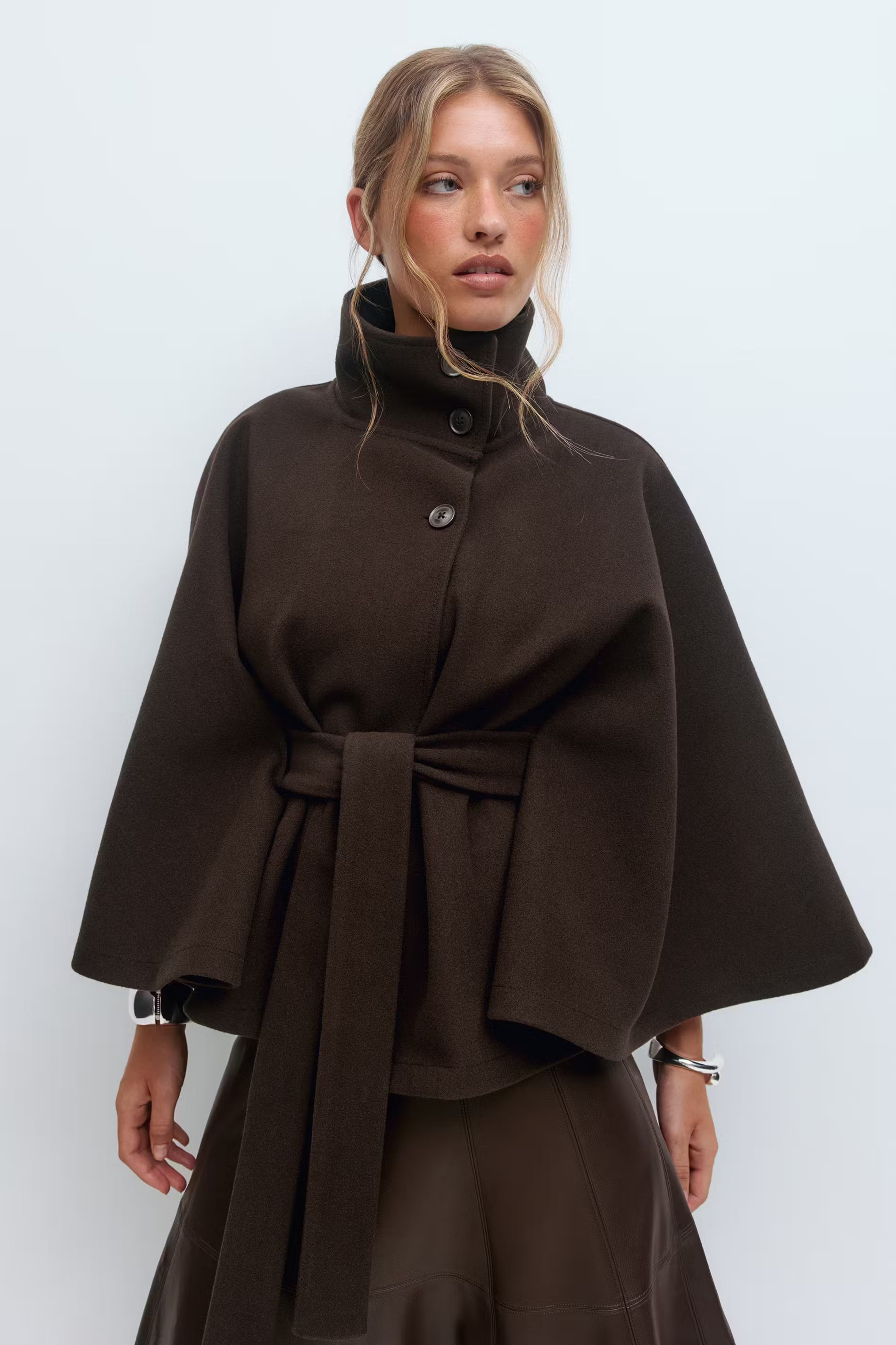 Élodie | Longline Buttoned Cape
