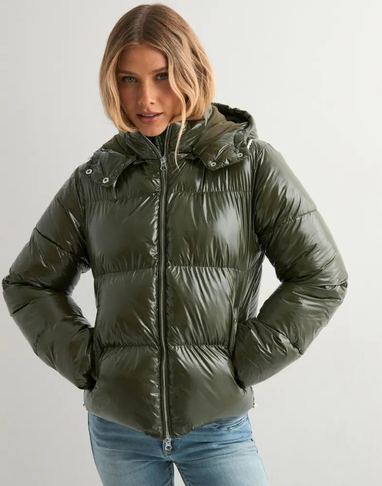 Nova | Everyday Shiny Puffer Jacket